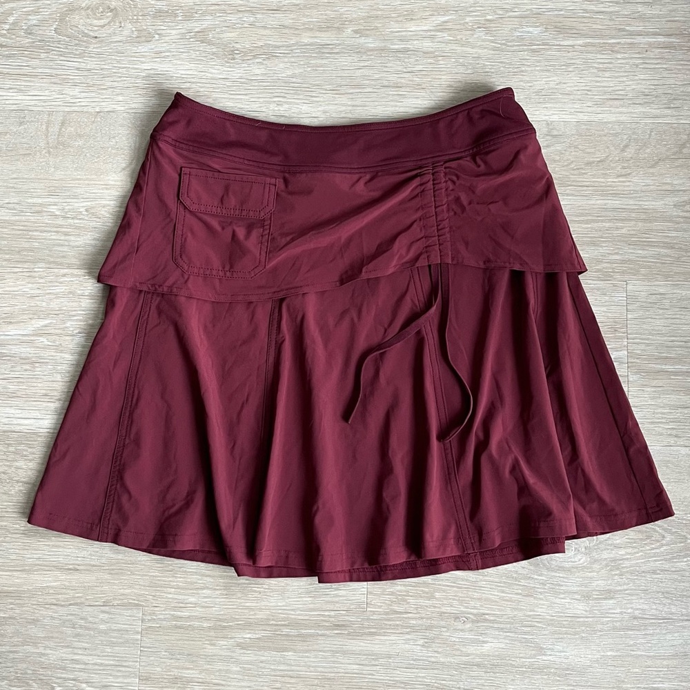 Athleta Burgundy Cinched Tie Athletic Skirt Size 10